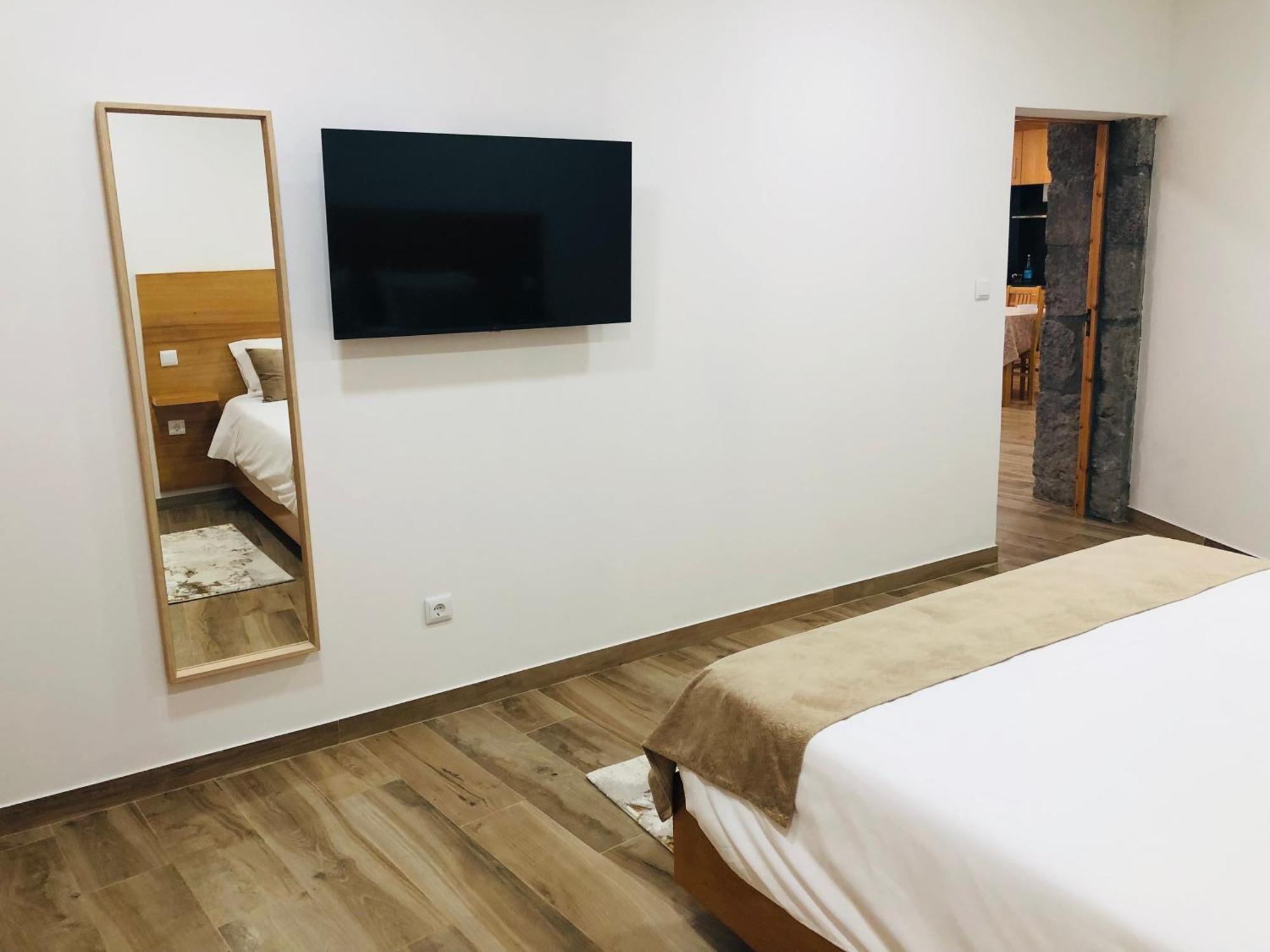 Amu- Apartamentos Misterios Da Urzelina Eksteriør billede