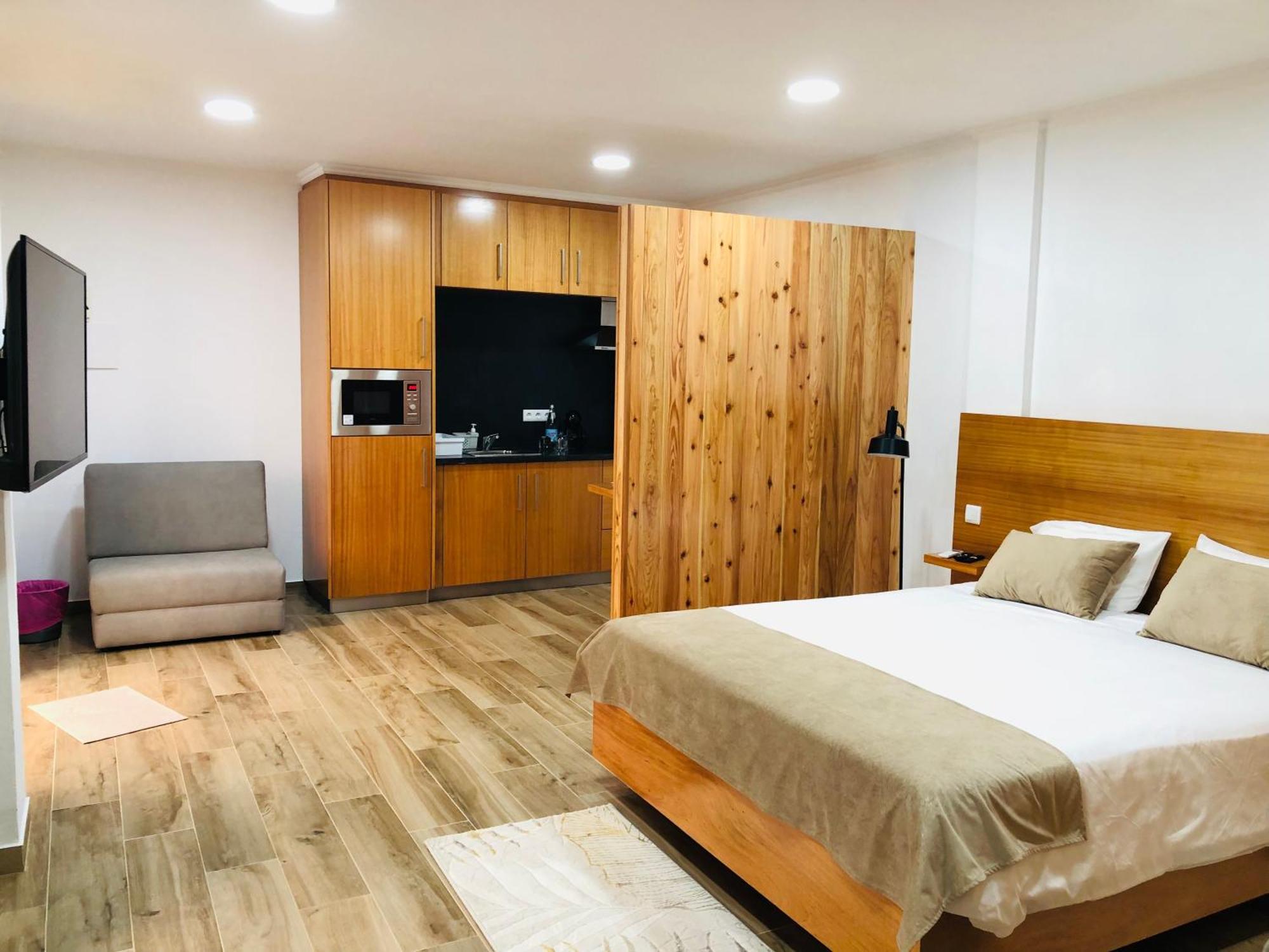 Amu- Apartamentos Misterios Da Urzelina Eksteriør billede